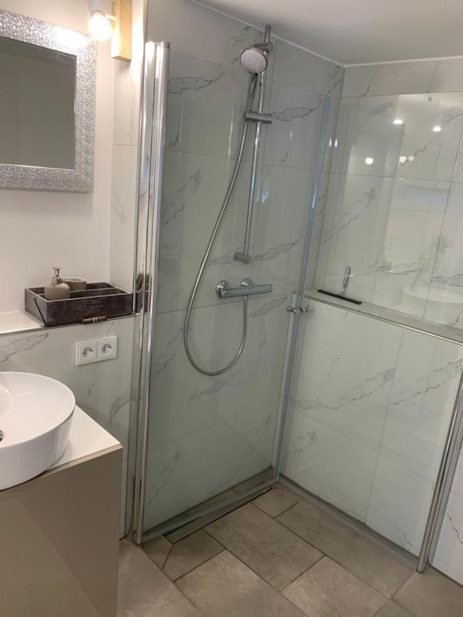 Schickes Apartment Mit Direkter Waldrandlage 盖森海姆 外观 照片